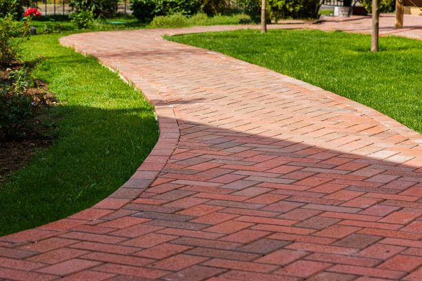Best Driveway Pavers Contractor  in Lincoln, IL